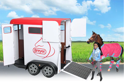 BREYER TRADITIONAL 2 HORSE TRAILER RED