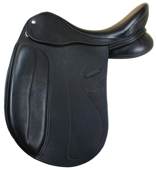 MONARCH DRESSAGE SADDLE 17" WITH KNEE ROLLS